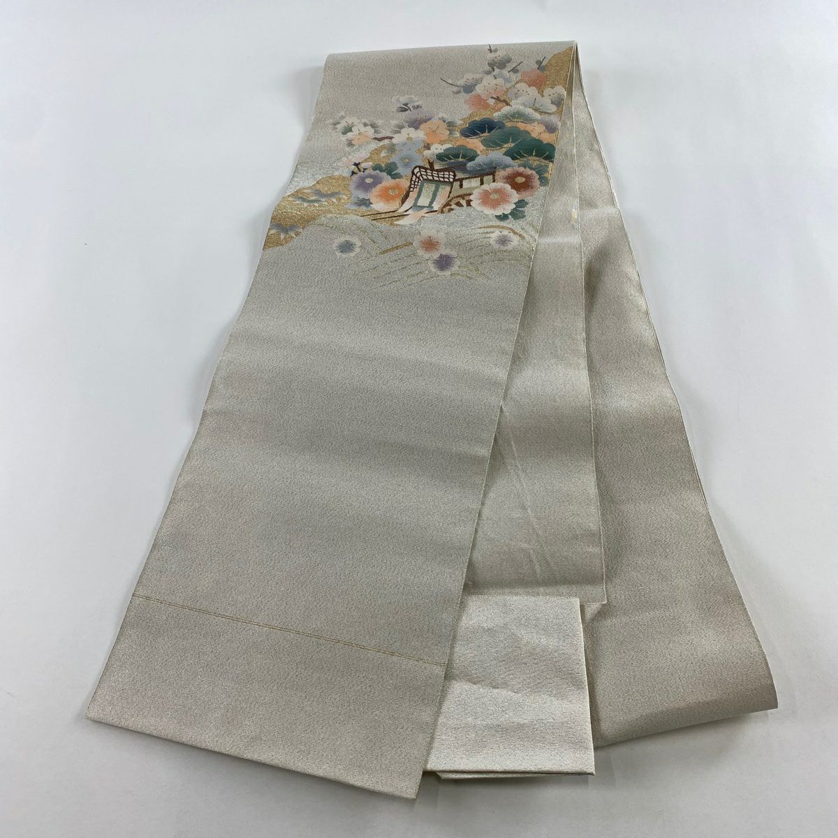 名古屋帶 秀品級 松樹葉仕立 八寸名古屋帶 御所車 松樹竹子梅花 金銀彩 銀通 灰白 純蠶絲