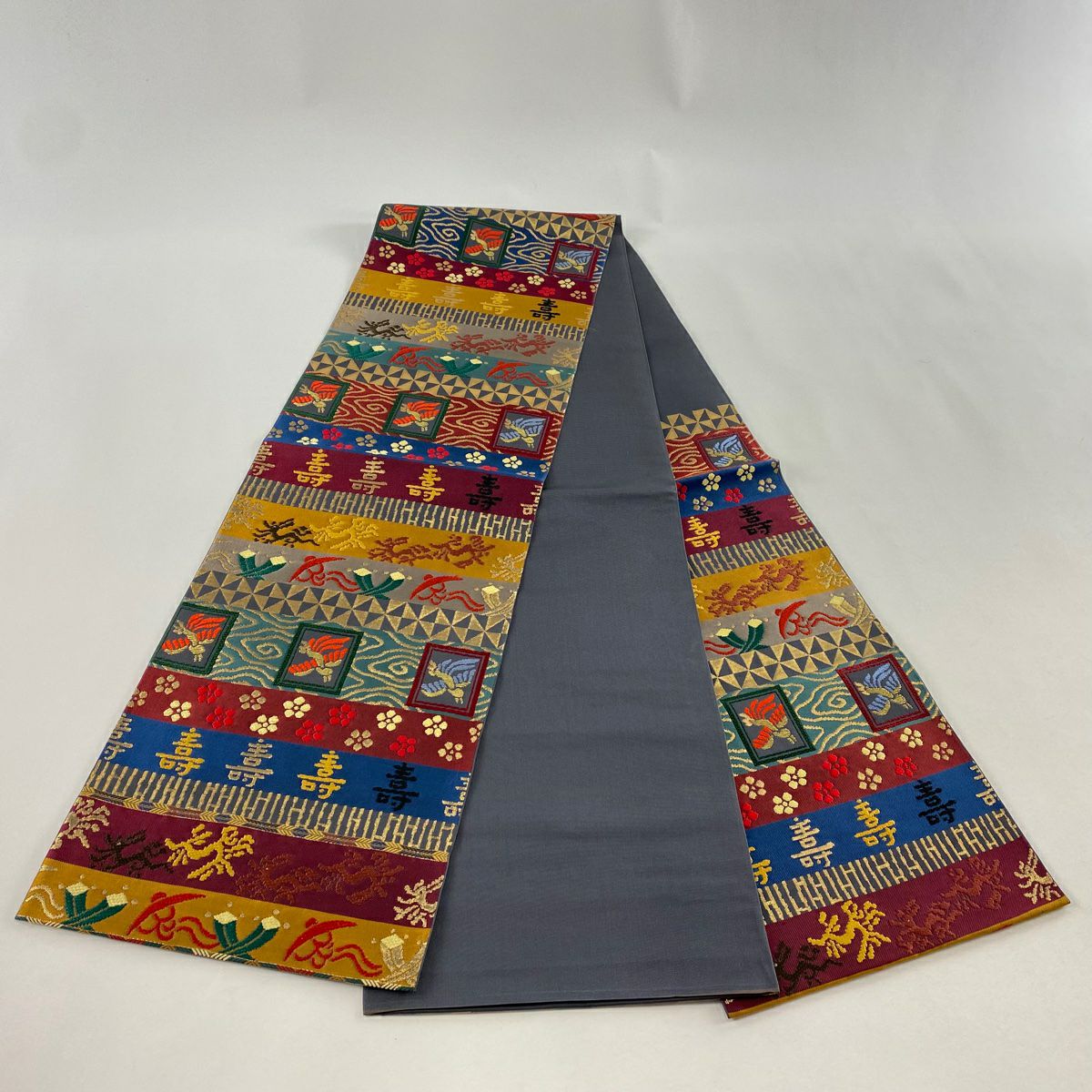 【美品】 袋帶 名品級 關西仕立 仙台吉祥文 花鳥 刺繡 金金箔 灰色 六通 純蠶絲