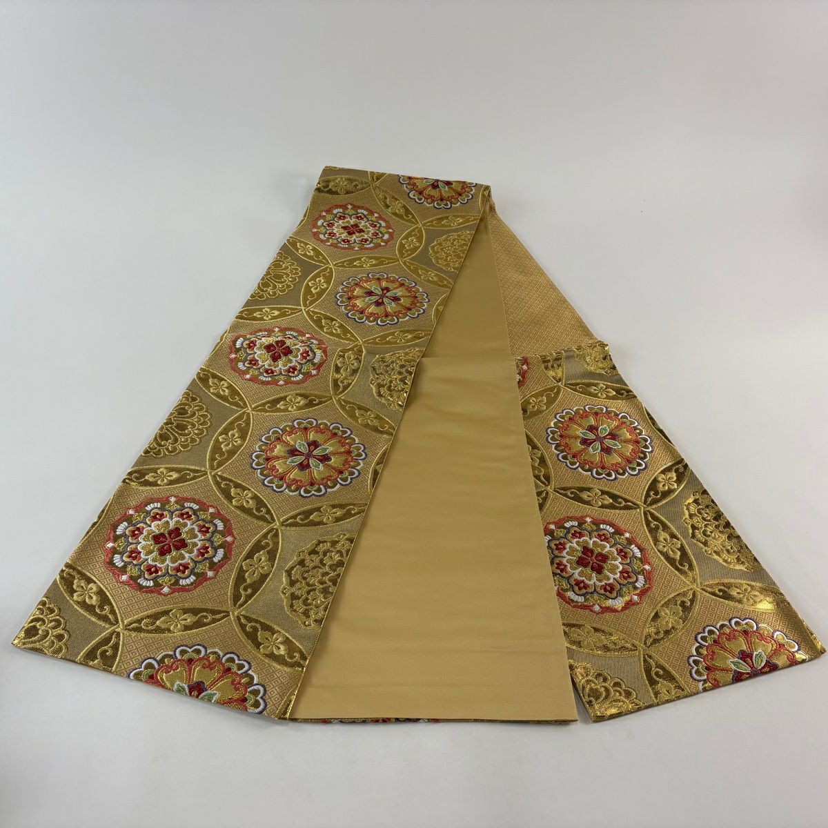 【美品】 袋帶 秀品級 華紋 花唐草紋 金絲 金金箔 米色 六通 純蠶絲
