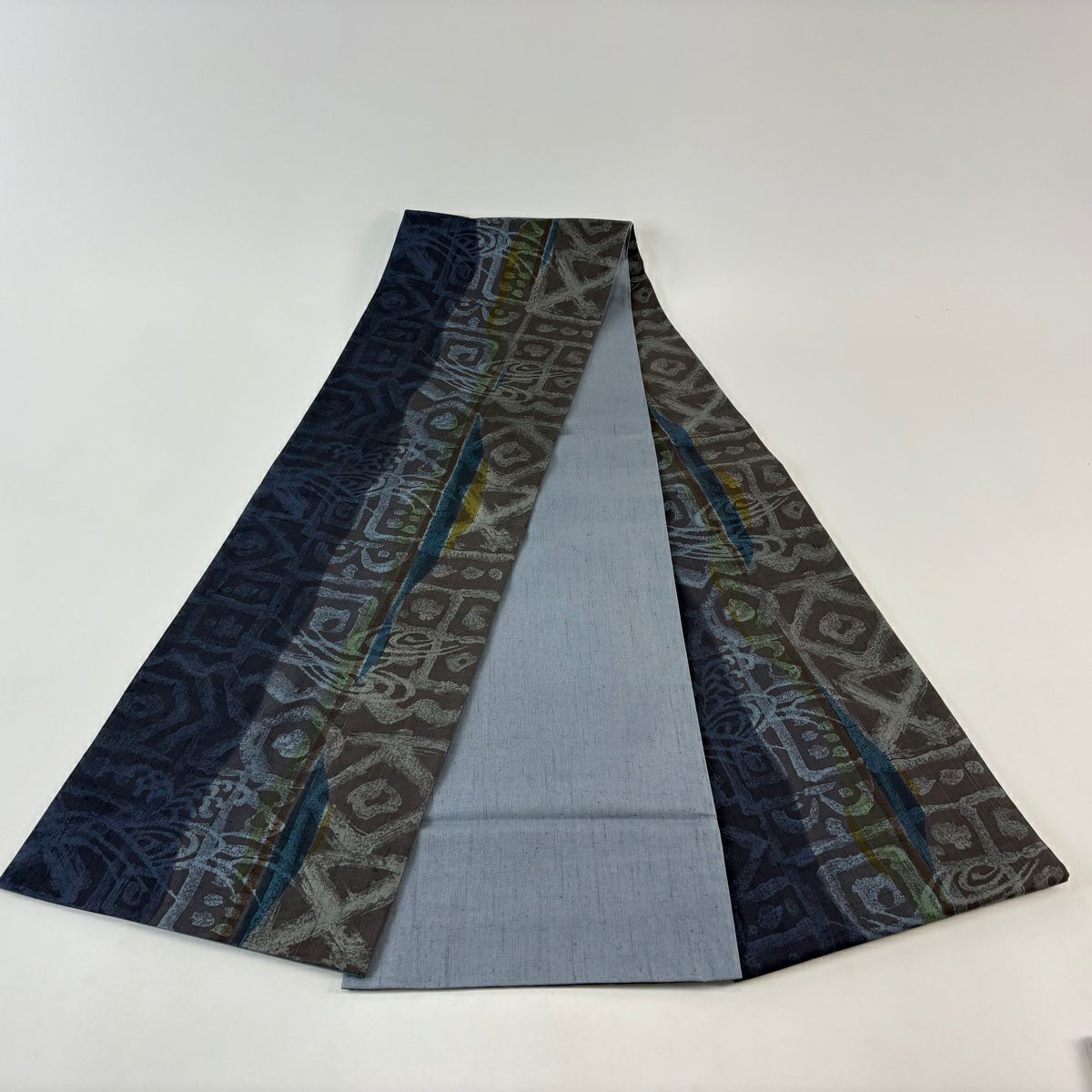 【美品】 袋帶 秀品級 紬織織 幾何學 黑灰 全通 純蠶絲