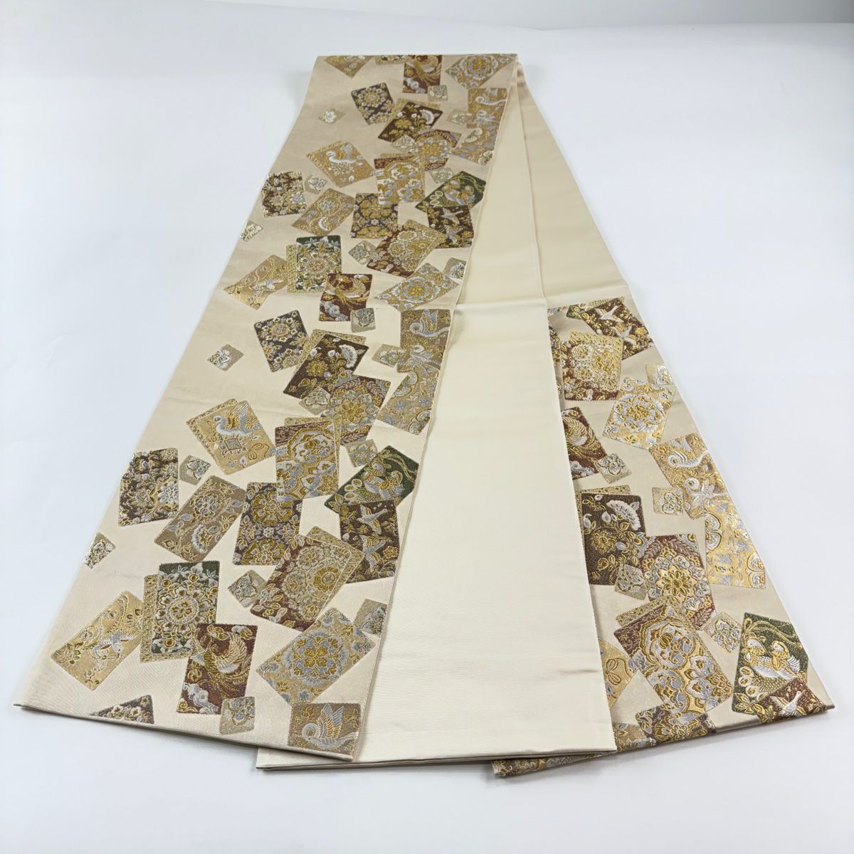 【美品】 袋帶 秀品級 華紋 花鳥 金銀彩 刺繡 米色 六通 純蠶絲