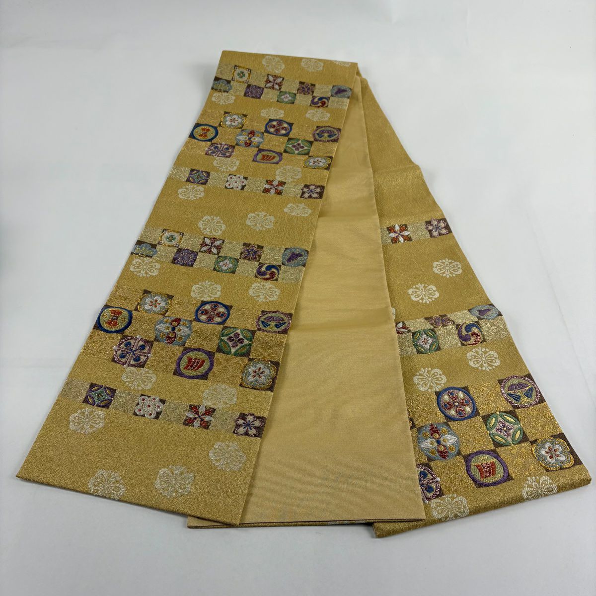 【美品】 袋帶 名品級 大和 松樹梅花 七寶 金金箔 唐織 金色 六通 純蠶絲