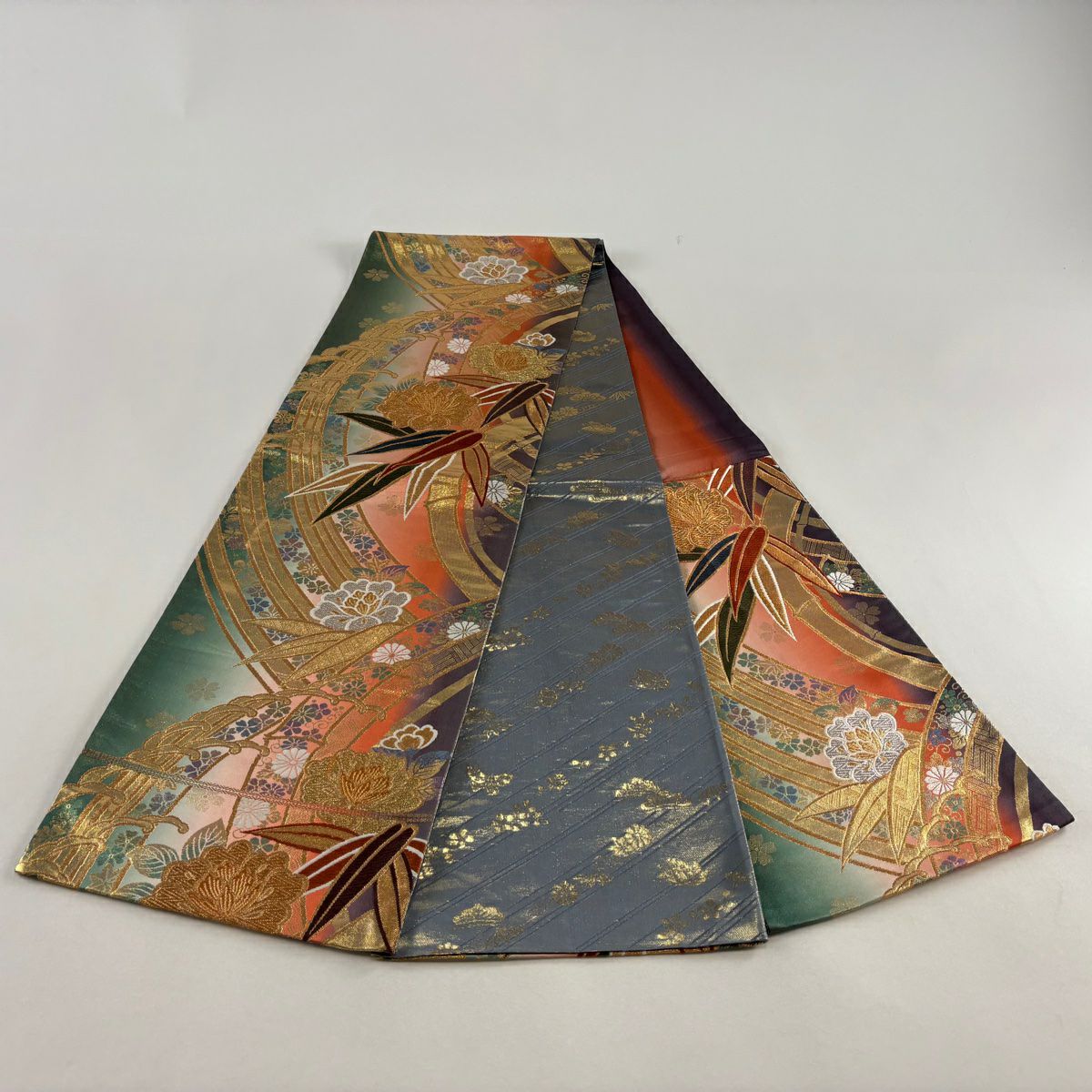 【美品】 袋帶 秀品級 草花紋 竹子 金金箔 唐織 灰綠 六通 純蠶絲