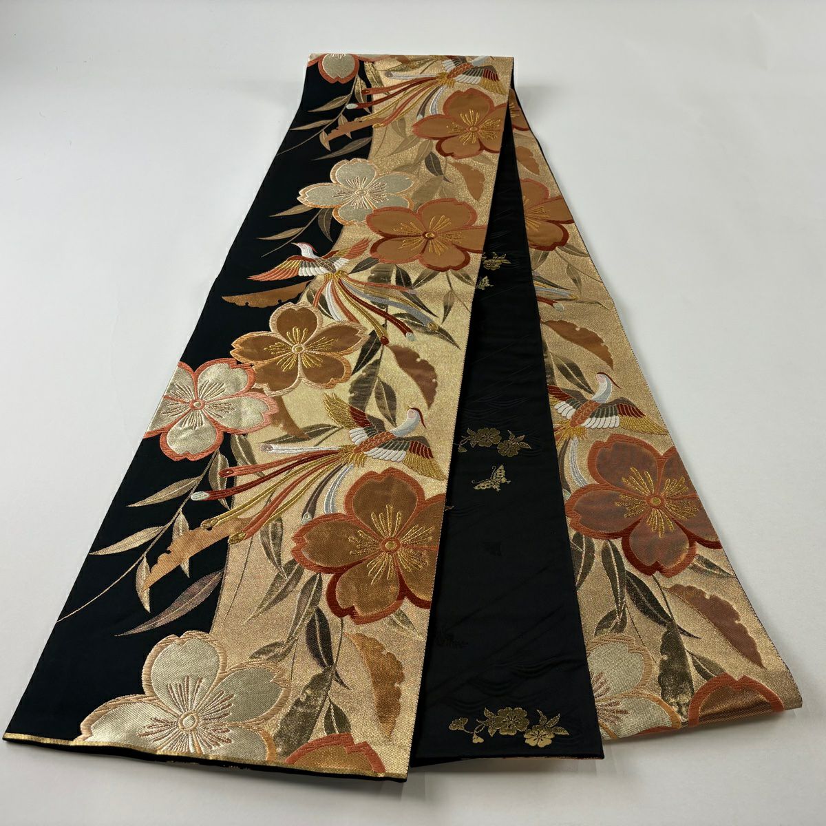 【美品】 袋帶 秀品級 尾長鳥 櫻花 唐織 金絲 金 六通 純蠶絲