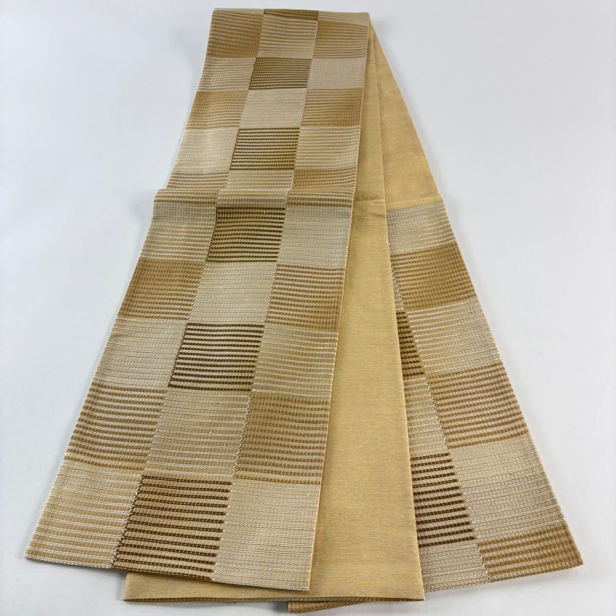 【美品】 袋帶 秀品級 市松樹 縞 金絲 金銀彩 薄茶 六通 純蠶絲