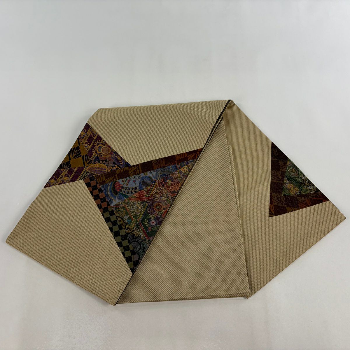 【美品】 袋帶 秀品級 草花紋幾何圖案 金通 薄茶色 お太鼓柄 純蠶絲