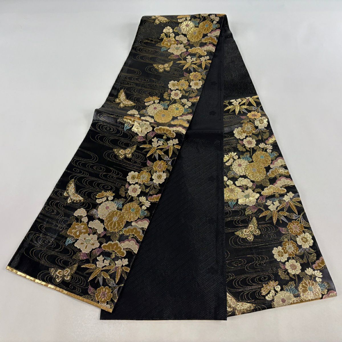【美品】 袋帶 秀品級 草花紋 蝶 金銀彩 金金箔 黑 六通 純蠶絲