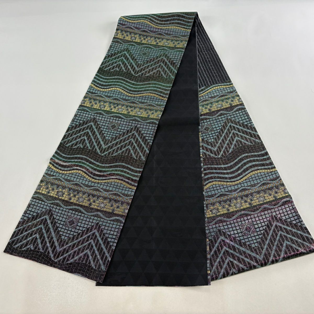 【美品】 袋帶 名品級 幾何學 斜條 金金箔 綠 六通 純蠶絲
