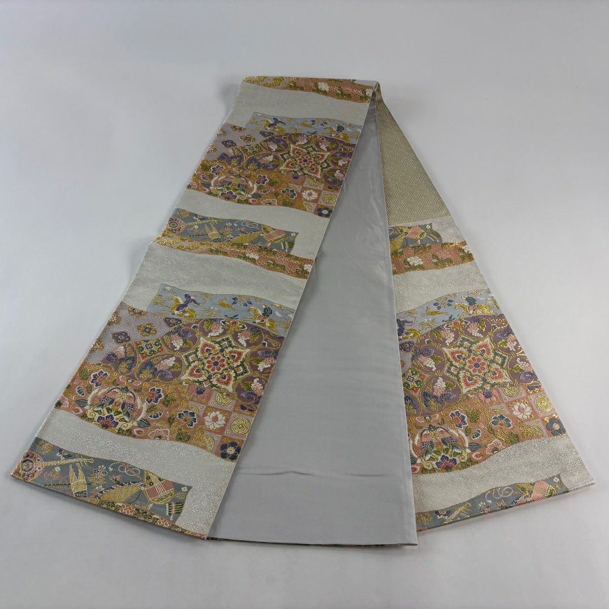 【美品】 袋帶 秀品級 華紋 狩獵文 金絲 刺繡 銀 六通 純蠶絲