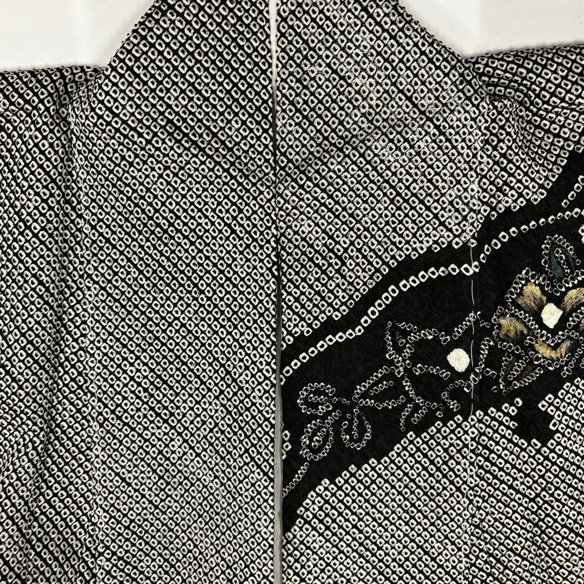 【美品】訪問服 身長157.5cm 袖長61cm S 雙層 雪輪 草花紋紋 金彩裝飾 絞染 黑 純蠶絲 名品級