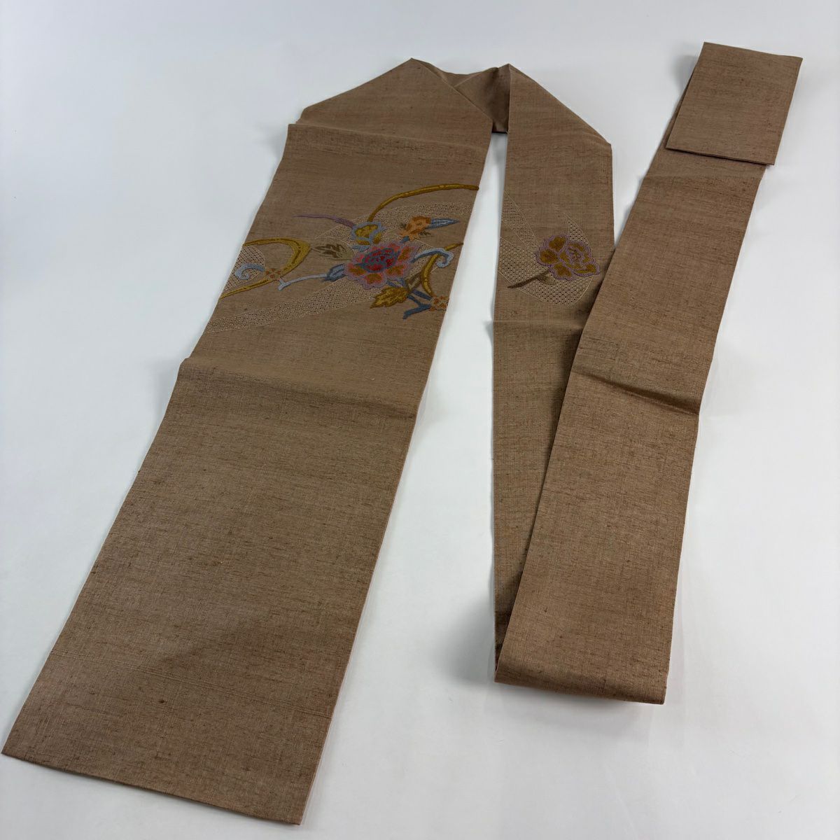 【美品】名古屋帶 秀品級 紬織織 草花紋紋 刺繡 茶 純蠶絲
