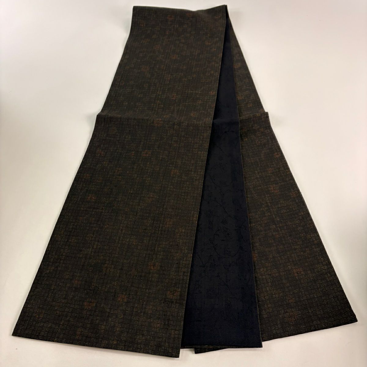 【美品】 袋帶 秀品級 幾何學 墨色 全通 純蠶絲