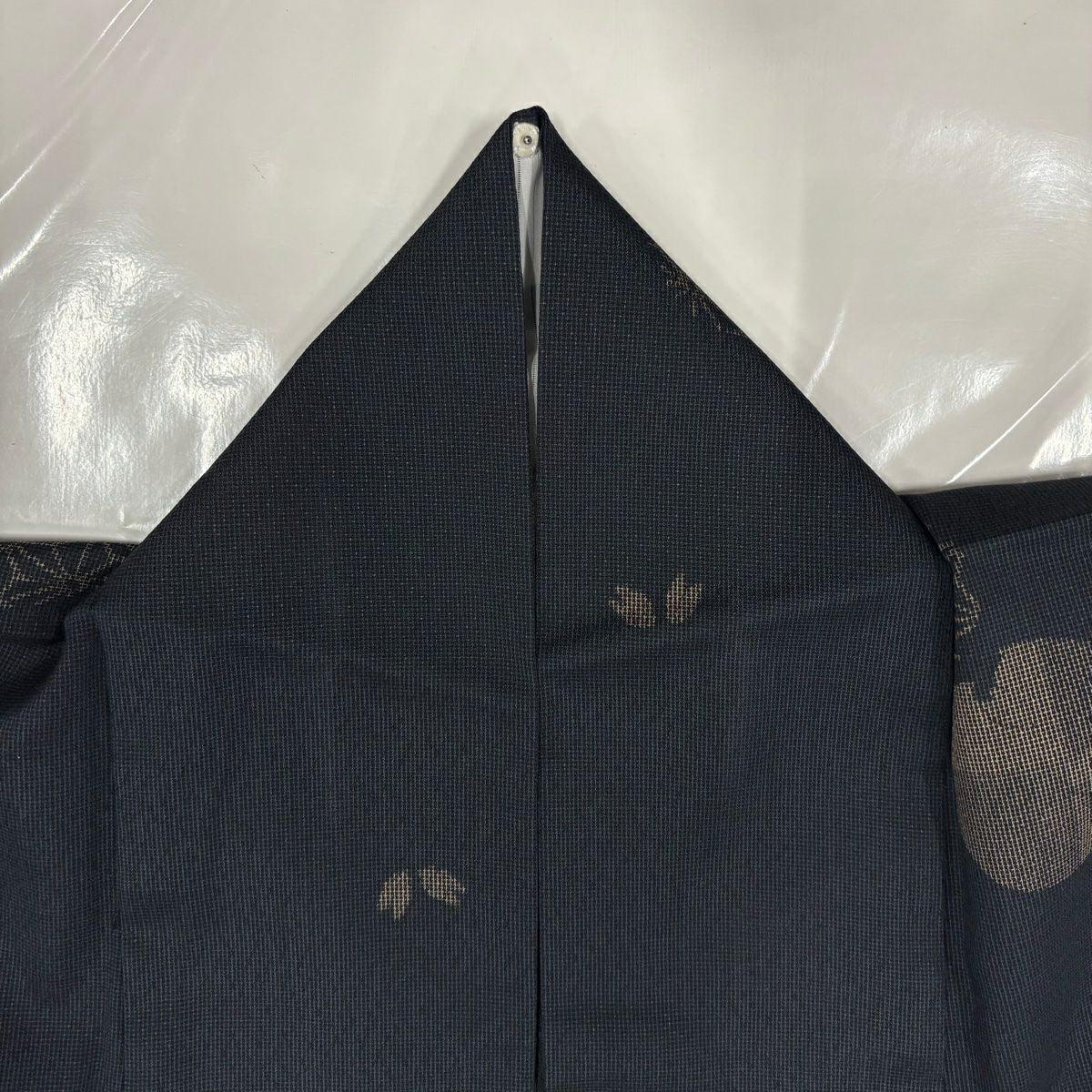 【美品】 小紋 身長152.5cm 袖長61.5cm S 薄物 麻葉 櫻花 墨 黑 化纖 秀品級