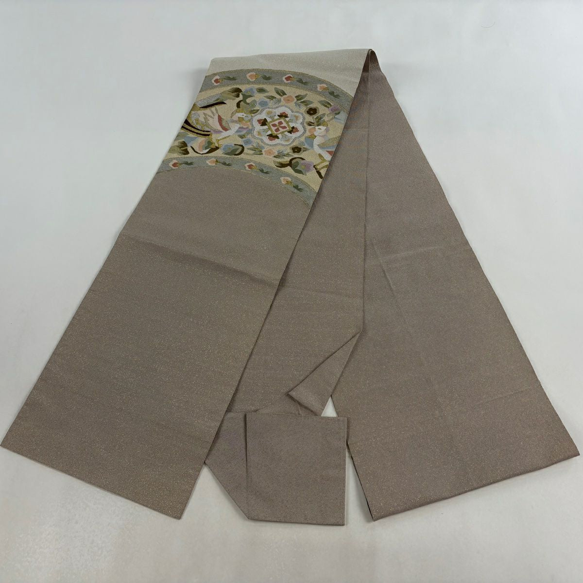 【美品】名古屋帶 逸品級 八寸名古屋帶 松樹葉仕立 草花紋紋 鳥 金銀彩 薄小豆 純蠶絲