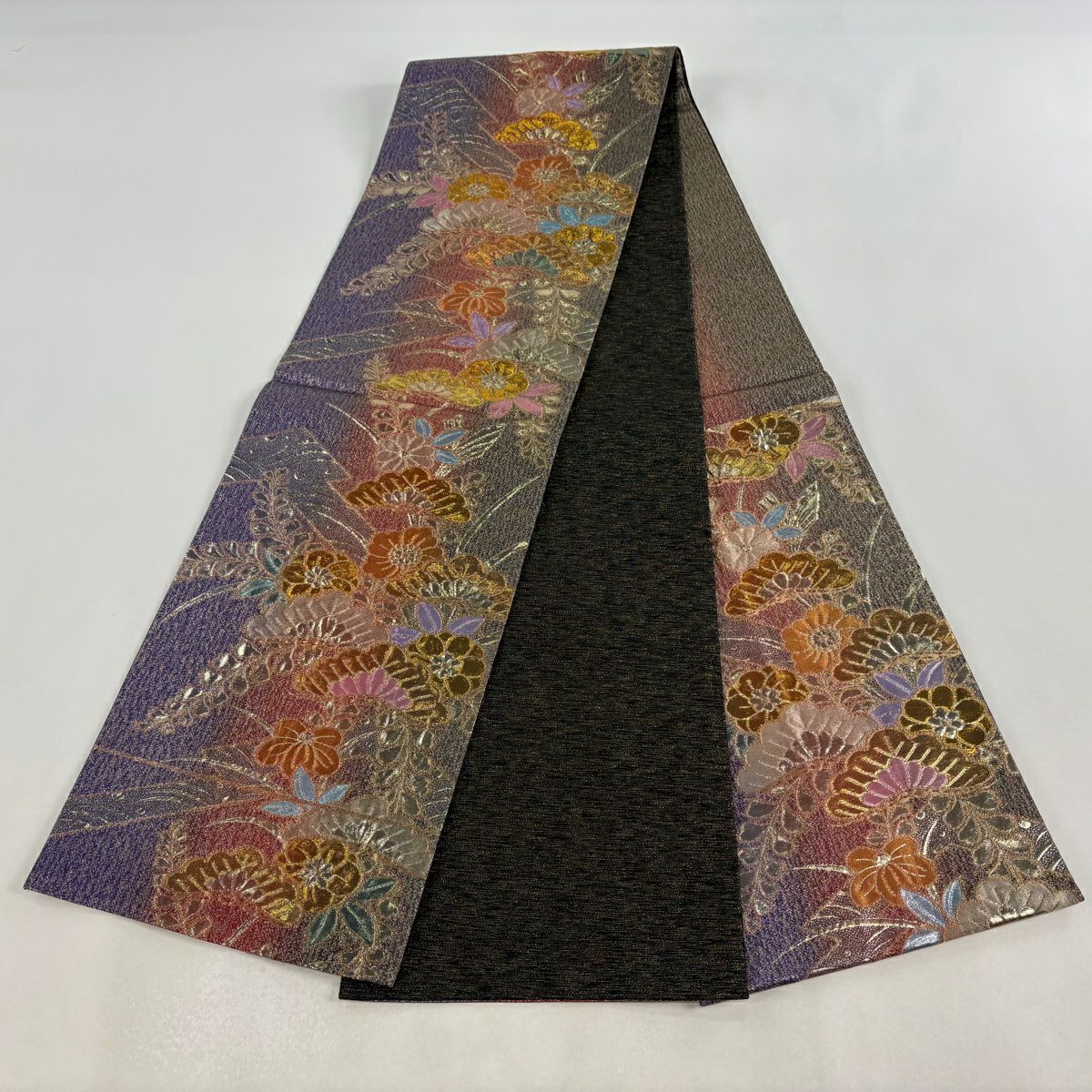 【美品】 袋帶 秀品級 笠松樹 草花紋 金糸 金金箔 紫 六通 純蠶絲