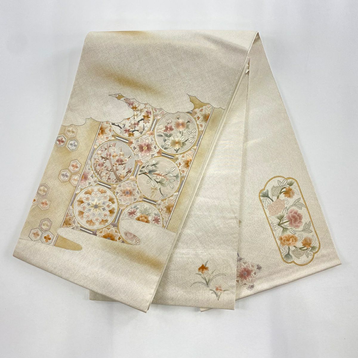 袋帶 逸品級 格天井 枝梅花 刺繡 金金箔 奶油色 大鼓圖案 純蠶絲