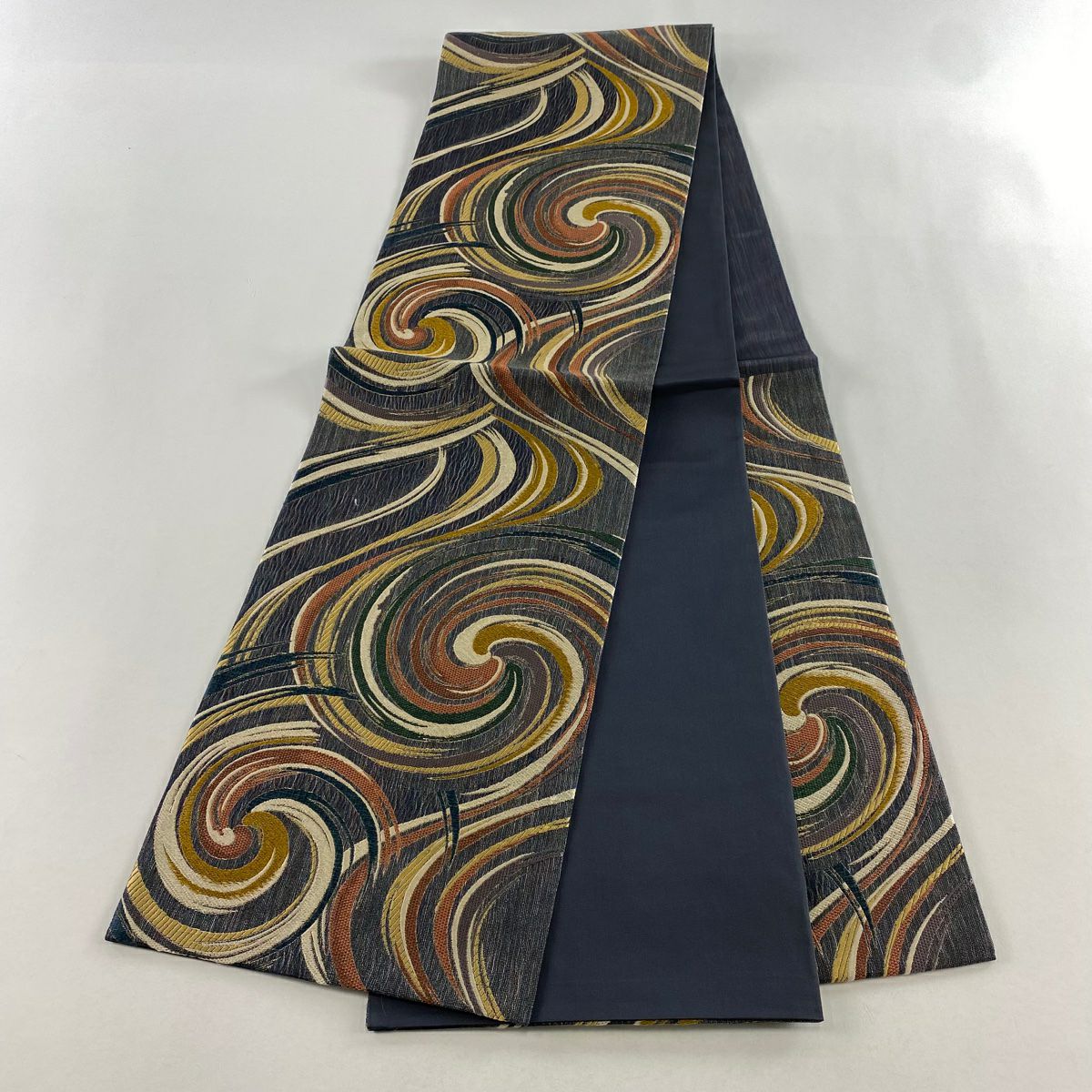 【美品】袋帶 秀品級 渦 幾何圖案 金銀彩 金金箔 墨色 六通 純蠶絲