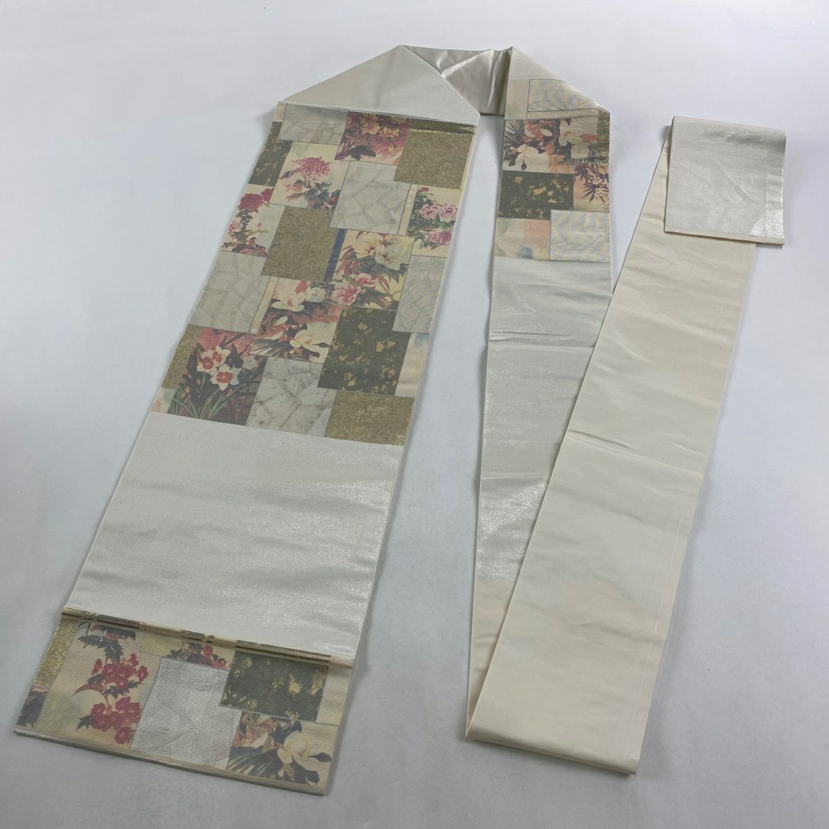 【美品】 名古屋帶 秀品級 關西仕立 色紙 草花紋紋 絵金金箔螺鈿織 金金箔 米色 純蠶絲