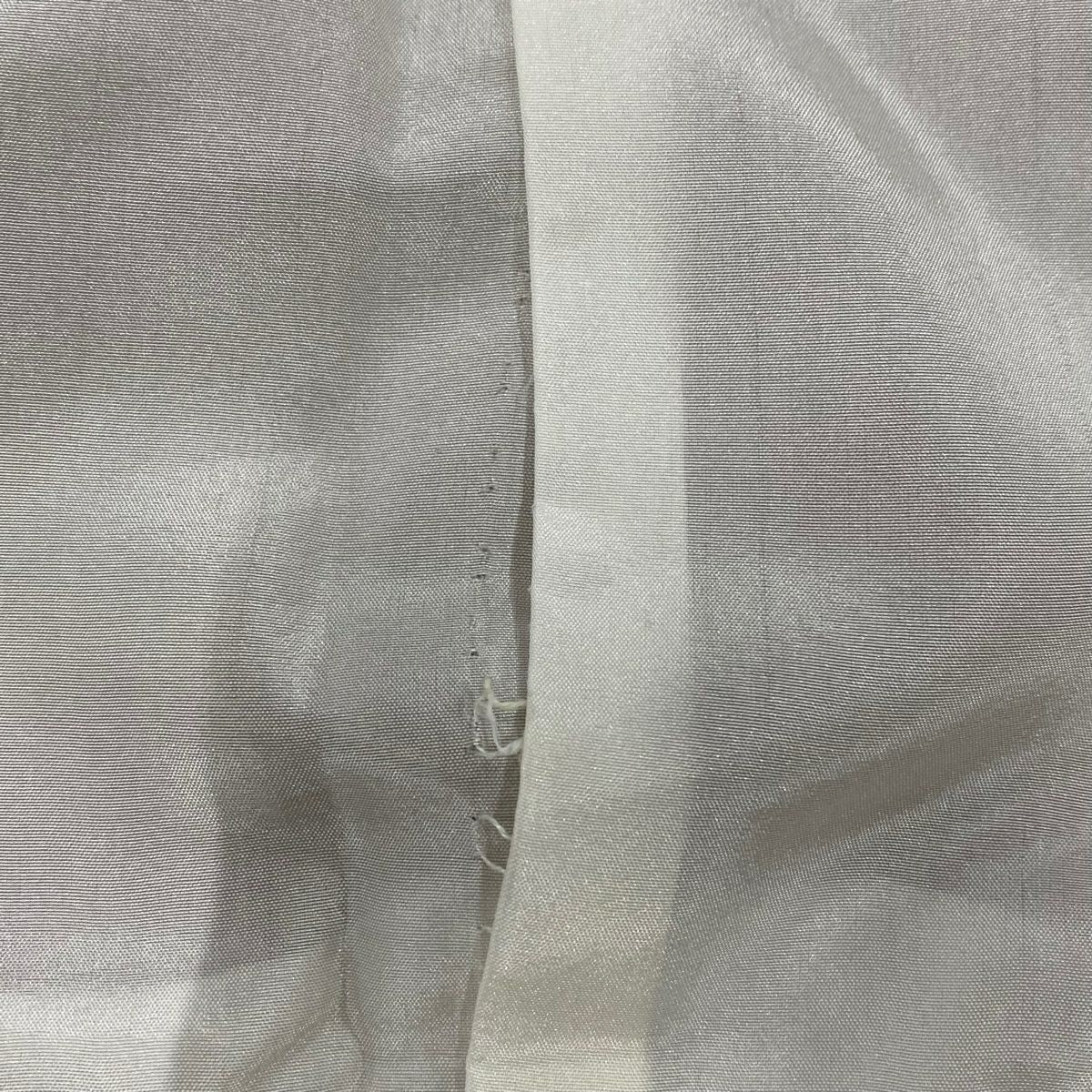 色留袖禮服 身長161.5cm 袖長66.5cm M 雙層 市川團十郎 落款あり 菊花 矢羽根 刺繡 金彩裝飾 茶 純蠶絲 秀品級 三つ紋