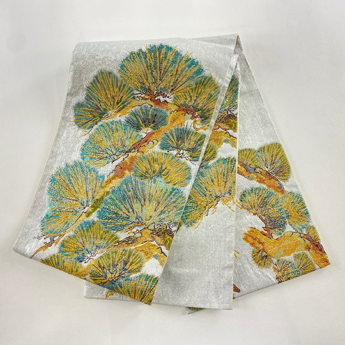 【美品】 袋帶 逸品級 松樹 金金箔 銀 お太鼓圖案 純蠶絲