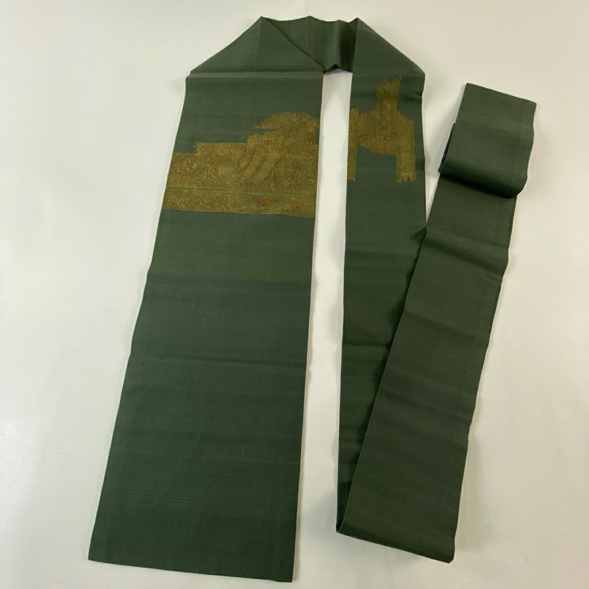 【美品】名古屋帶 秀品級 紬織織 御所車 雲文 刺繡 金絲 深綠 純蠶絲