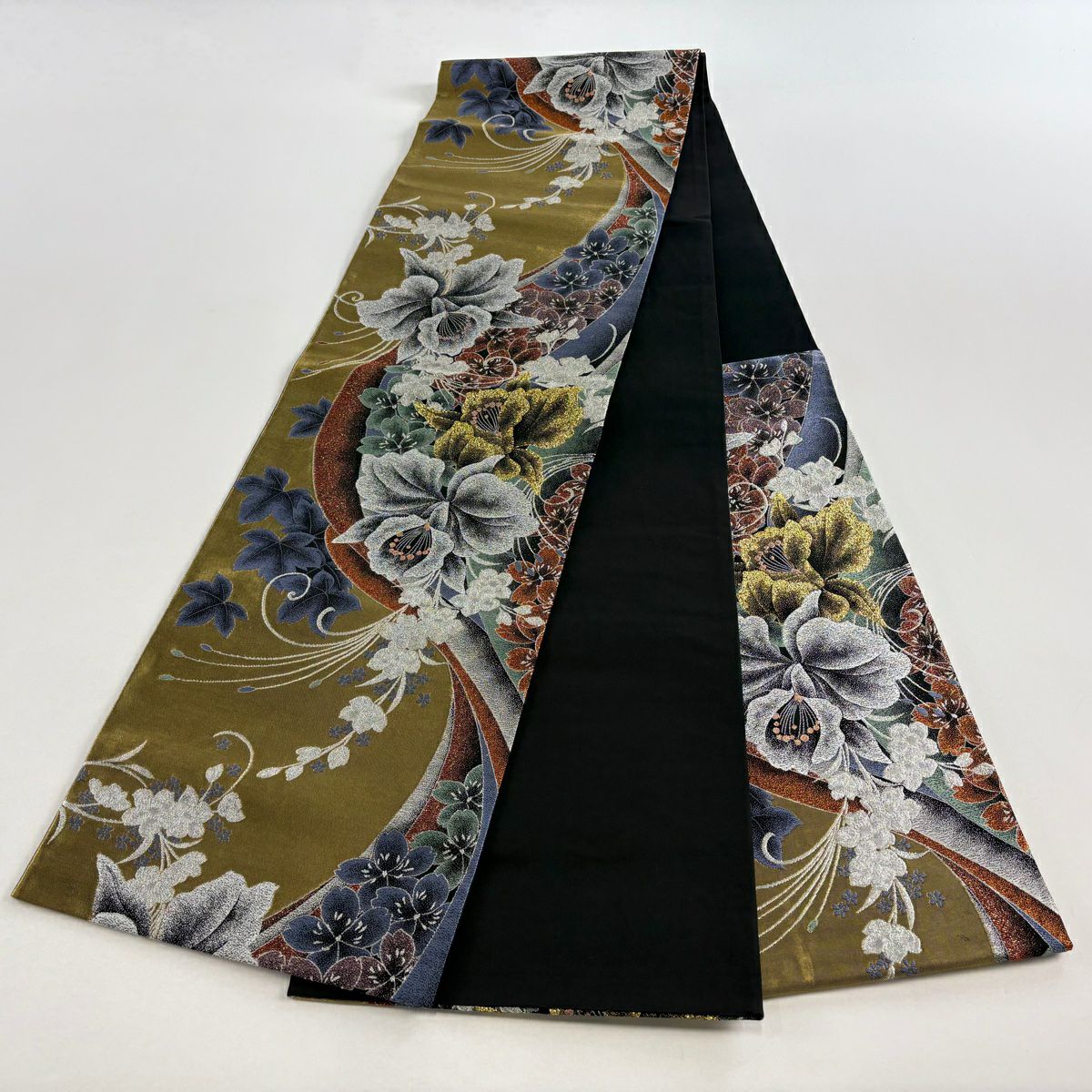 【美品】 袋帶 秀品級 草花紋 金銀彩 金金箔 金 六通 純蠶絲