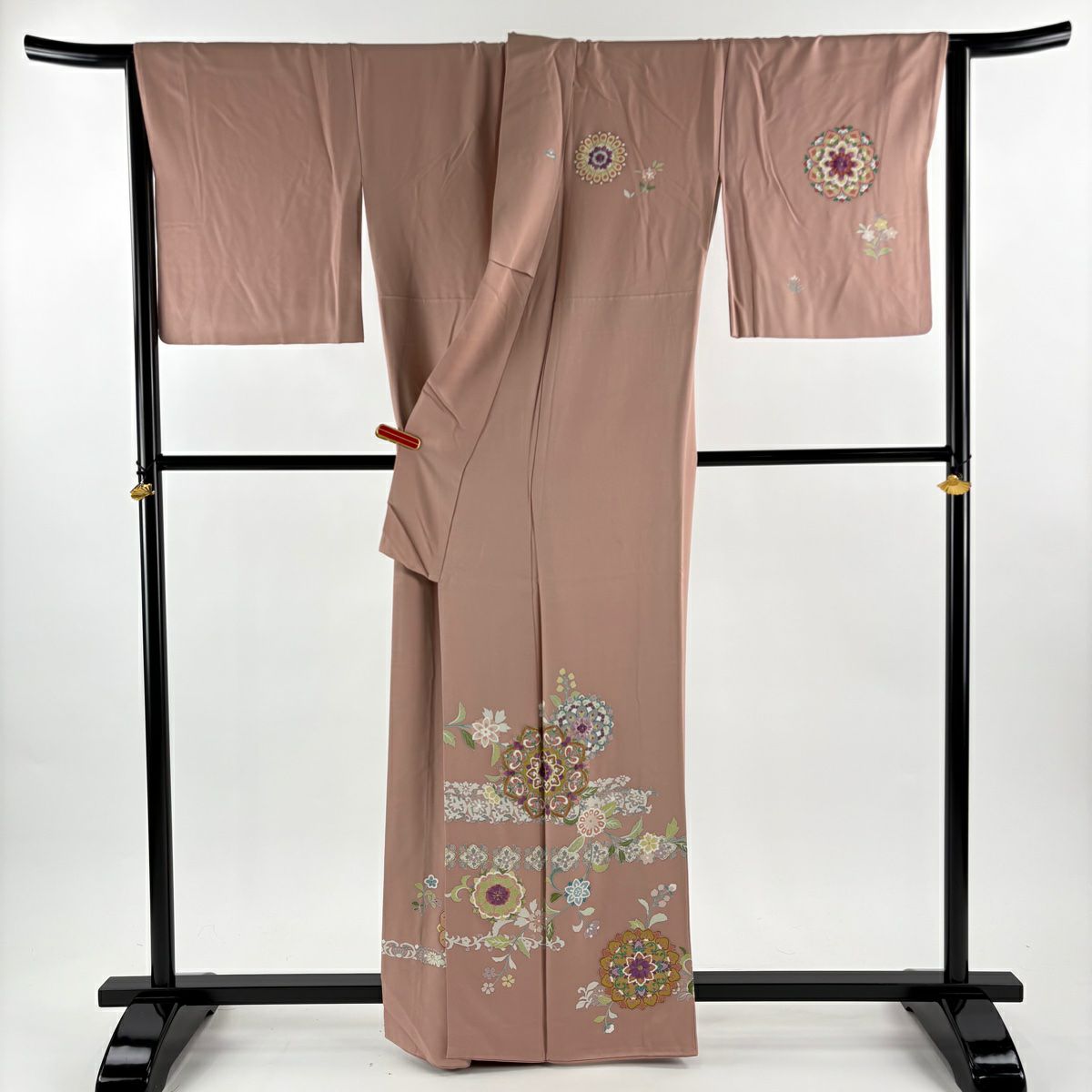 訪問服 身長161cm 袖長69cm L 雙層 帝王紫 落款あり 華紋 花唐草紋 刺繡 金彩裝飾 粉米色 純蠶絲 逸品級