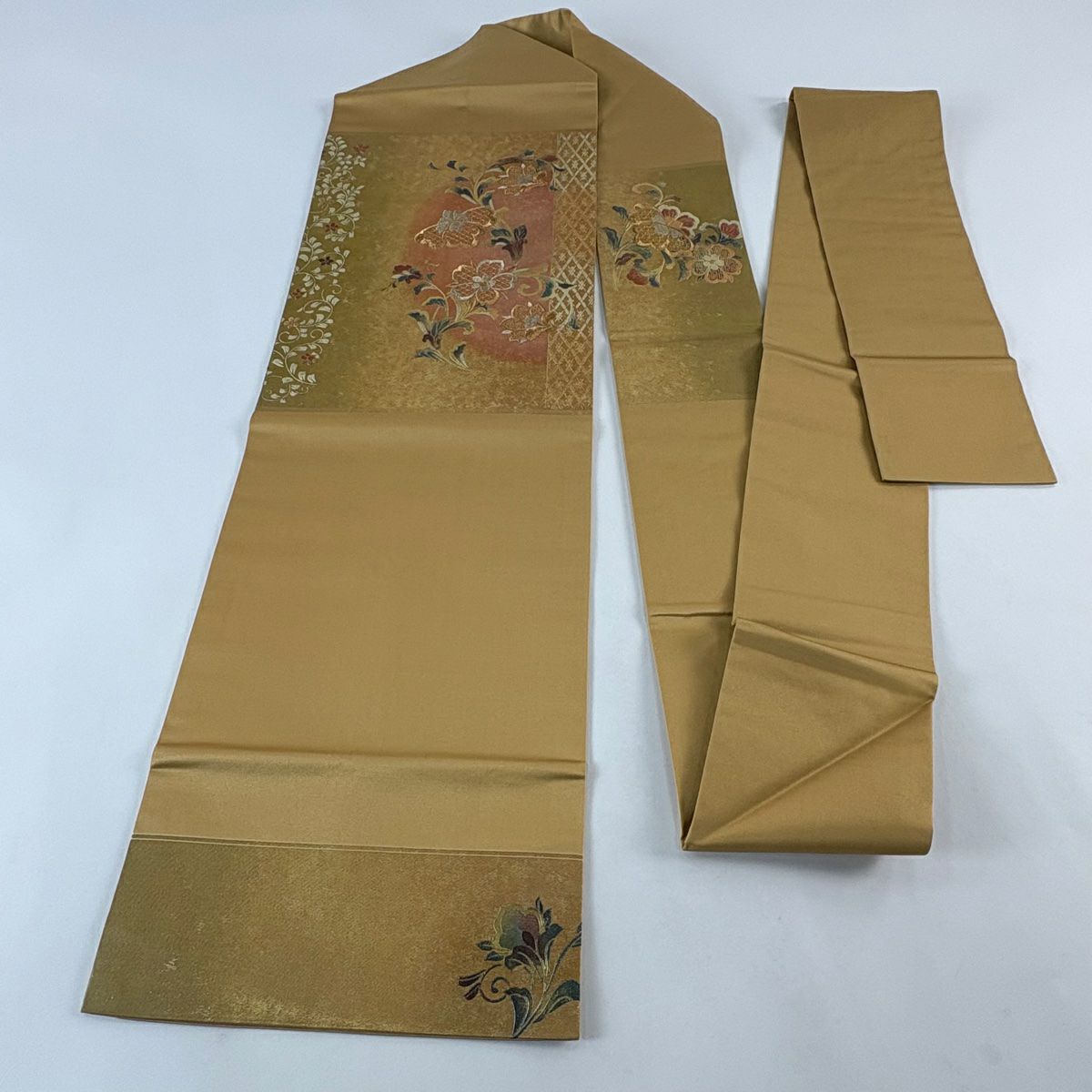 【美品】 名古屋帶 秀品級 草花紋紋 花唐草紋 金糸 金金箔 山吹 純蠶絲