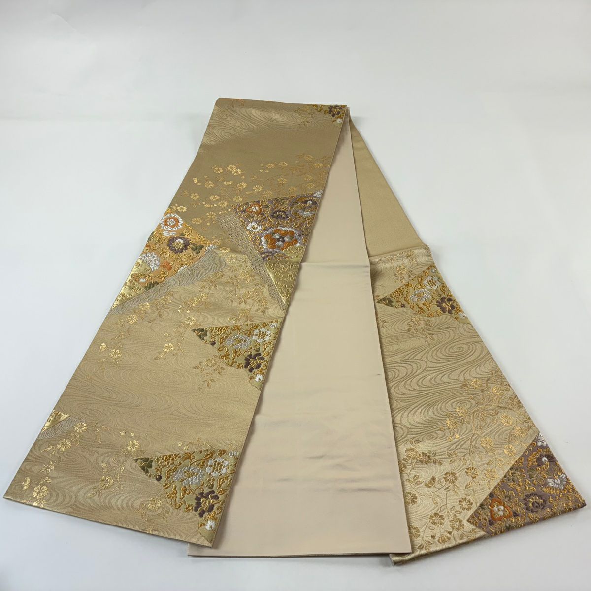 【美品】 袋帶 秀品級 草花紋紋 金銀彩 刺繡 金色 六通 純蠶絲