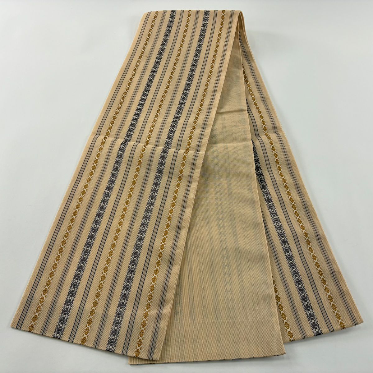 【美品】 袋帶 秀品級 夏帶 献上紋 象牙色 全通 純蠶絲