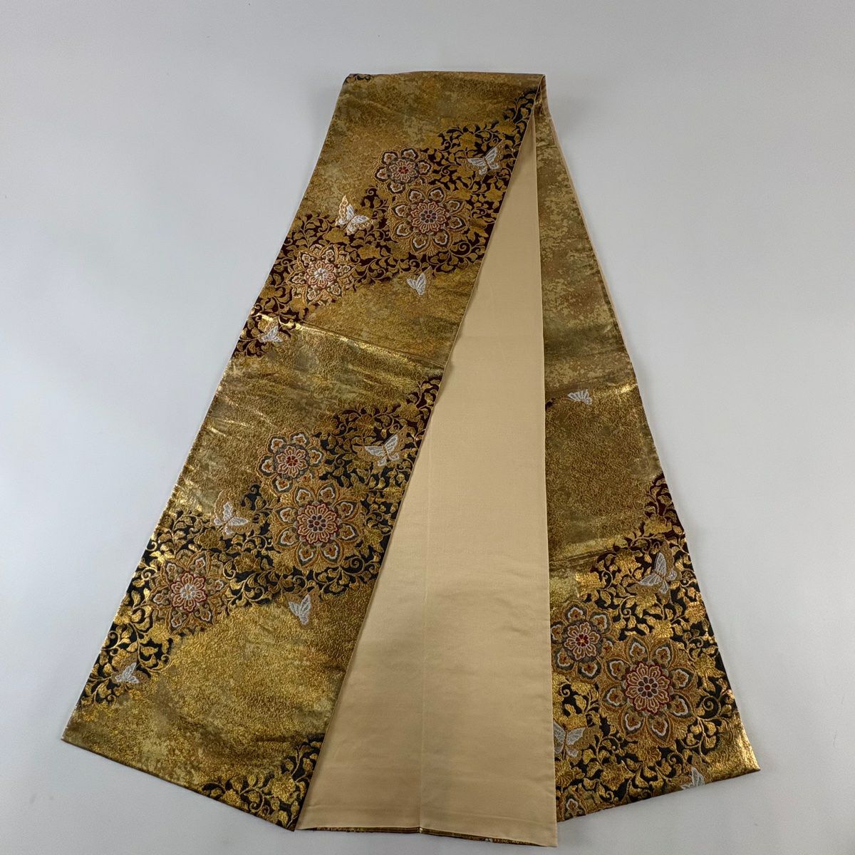【美品】 袋帶 秀品級 華紋 蝶 金金箔 金銀彩 金色 六通 純蠶絲