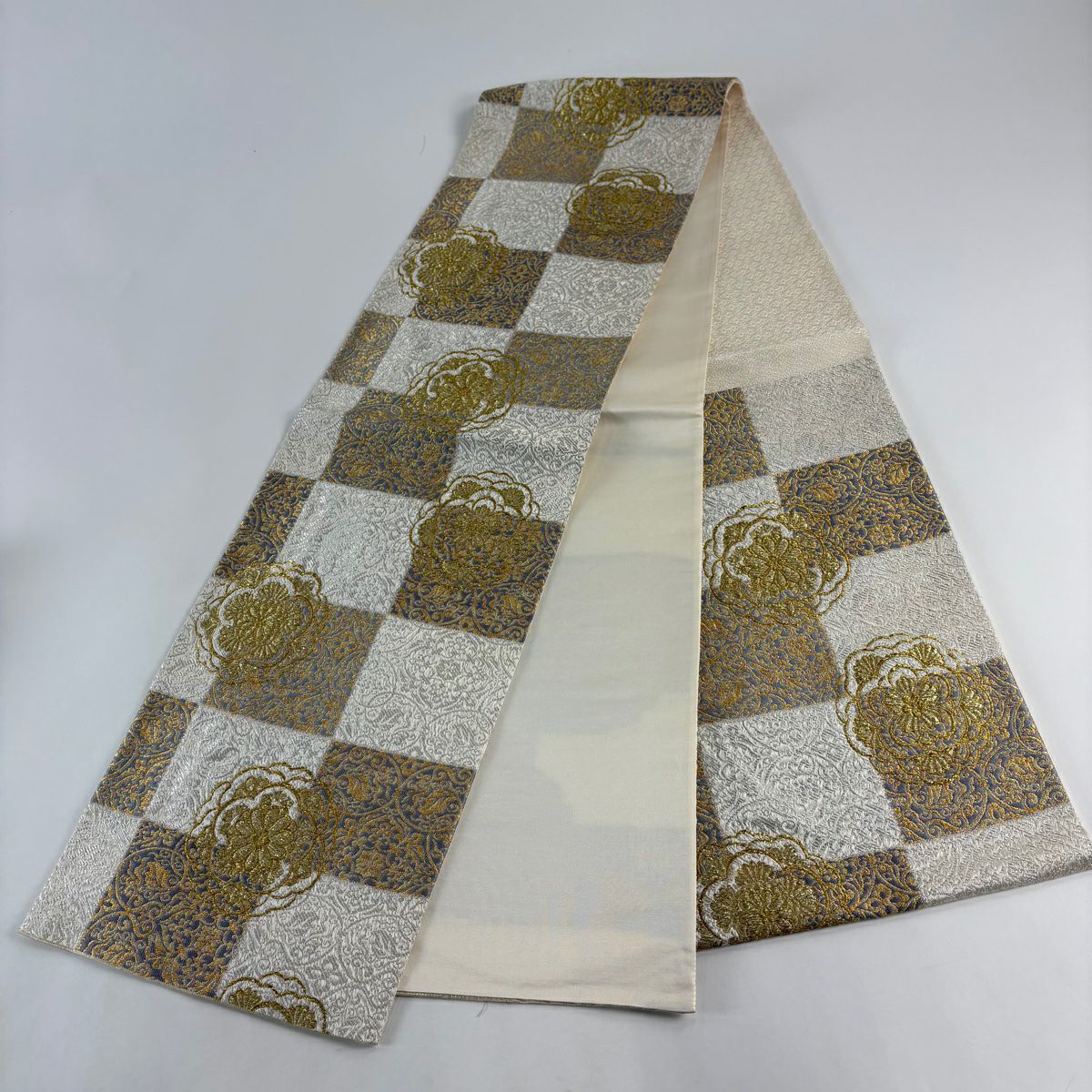 【美品】 袋帶 秀品級 華紋 市松樹 金絲 金金箔 白 六通 純蠶絲