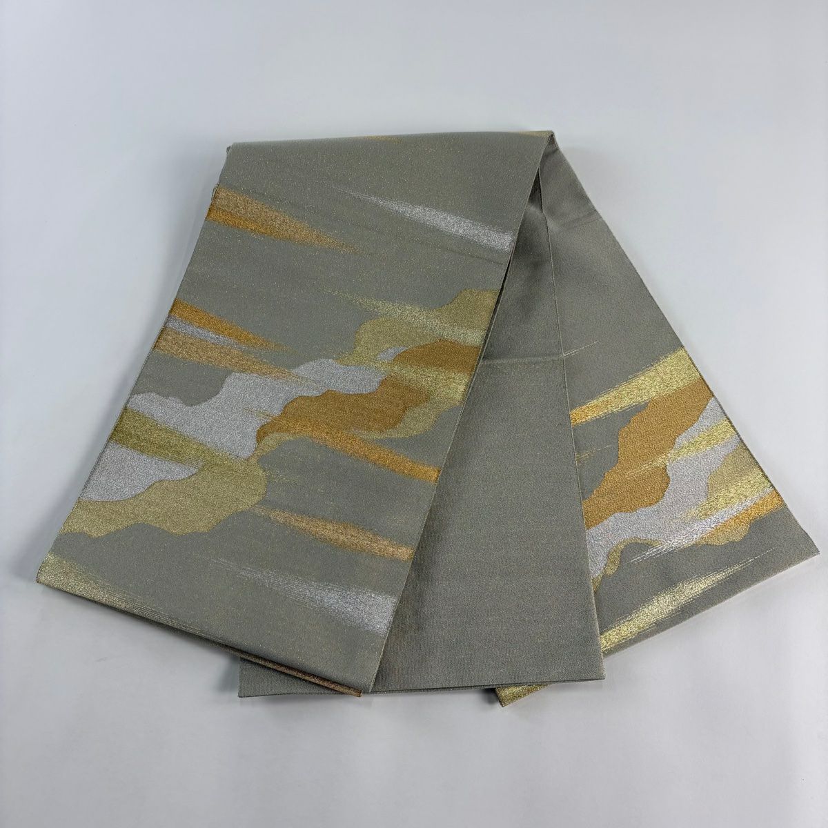 【美品】 袋帶 秀品級 霞 金銀糸 灰綠 お太鼓柄 純蠶絲