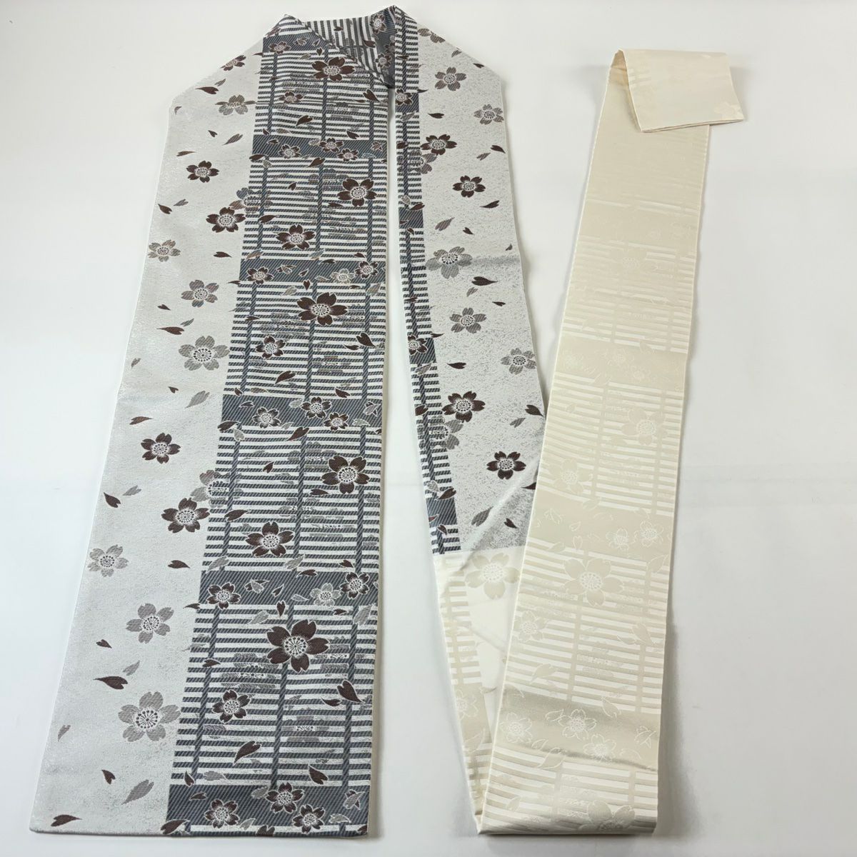 【美品】名古屋帶 秀品級 花瓣 櫻花 灰白 純蠶絲