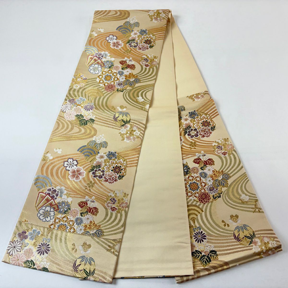 【美品】 袋帶 秀品級 鈴乃屋 草花紋紋 檜扇子 金糸 金金箔 米色 六通 純蠶絲
