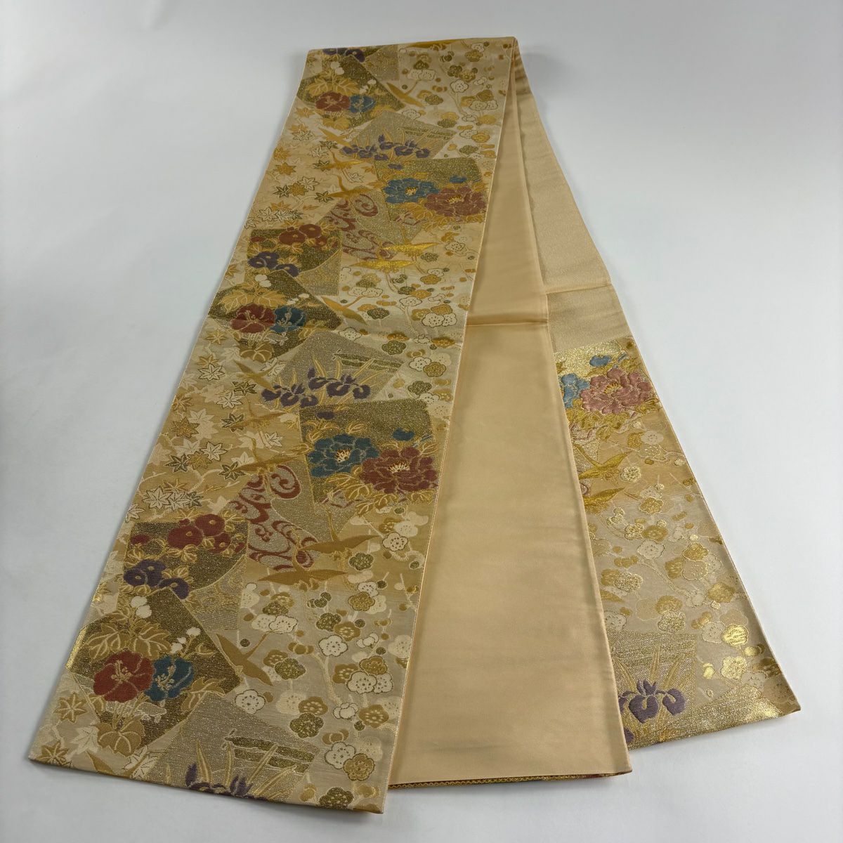 【美品】 袋帶 秀品級 破損色紙 草花紋紋 金絲 金金箔 米色 六通 純蠶絲