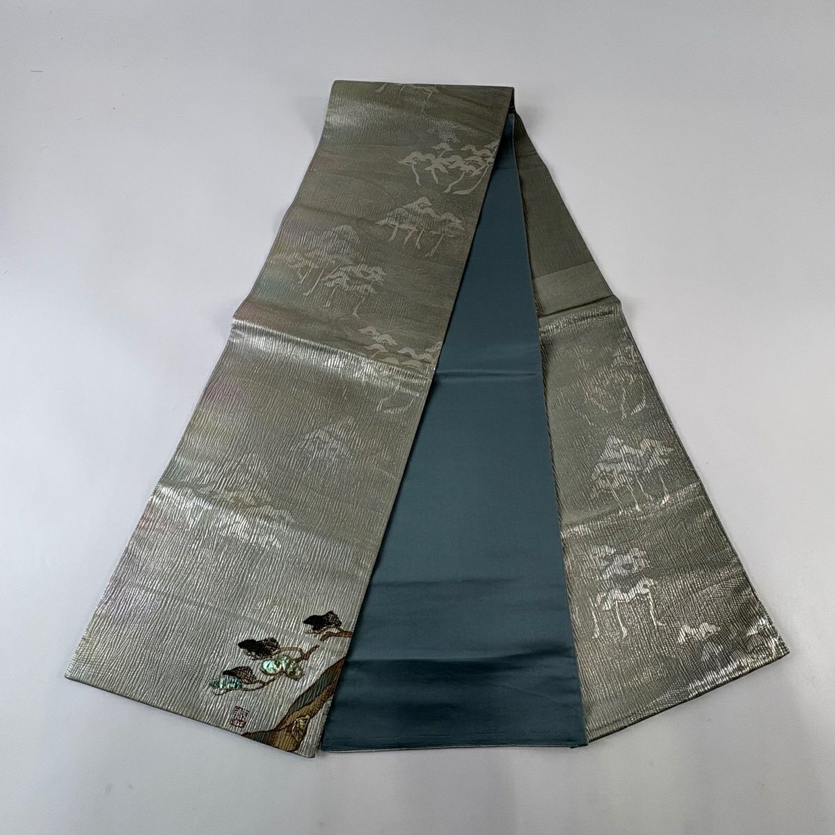 【美品】 袋帶 秀品級 單點圖案 松樹 波 金金箔 螺鈿 灰綠 六通 純蠶絲
