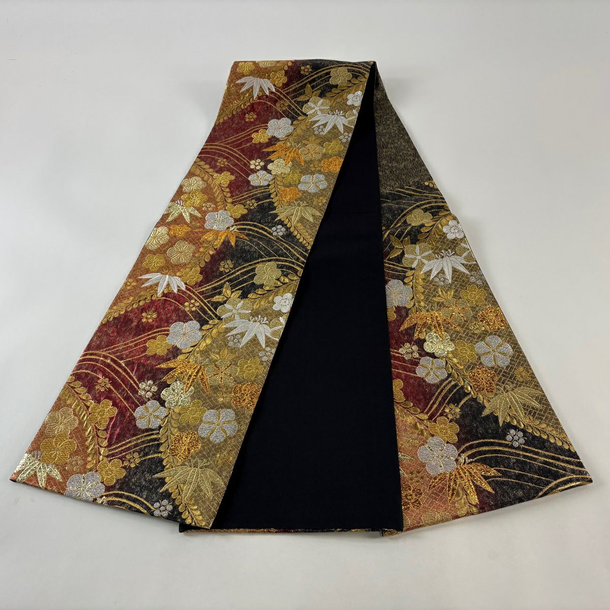 【美品】 袋帶 秀品級 梅花 笹 金銀彩 金金箔 紅茶 六通 純蠶絲