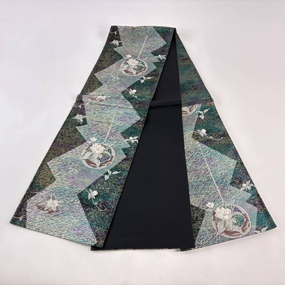 【美品】 袋帶 優品級 掛綠 草花紋紋 金金箔 刺繡 綠 六通 純蠶絲