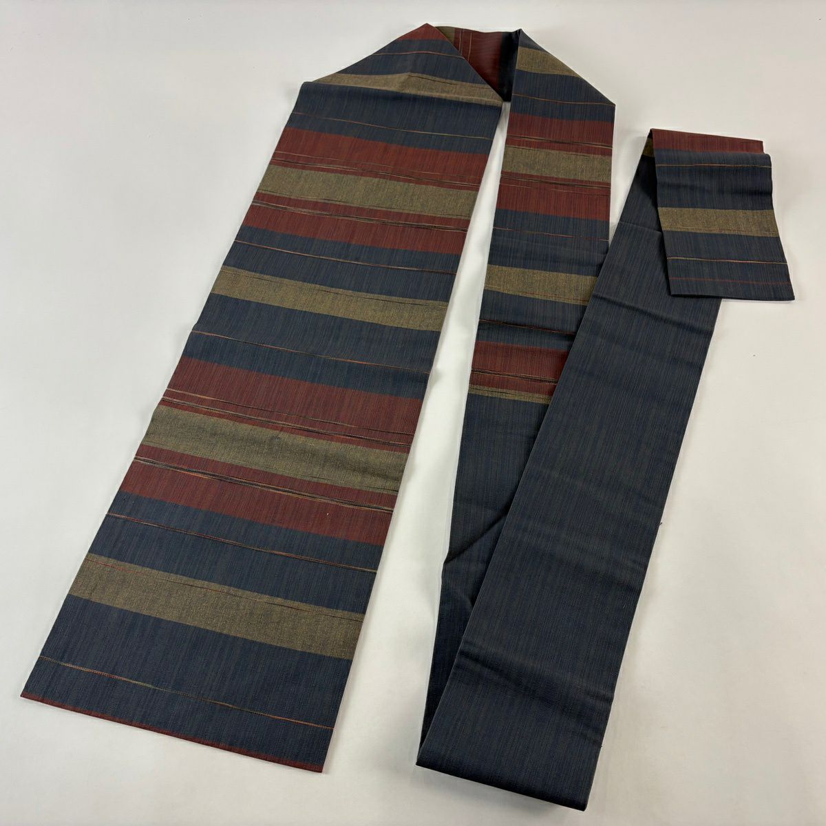 【美品】名古屋帶 秀品級 紬織織 段紋 深藍 純蠶絲