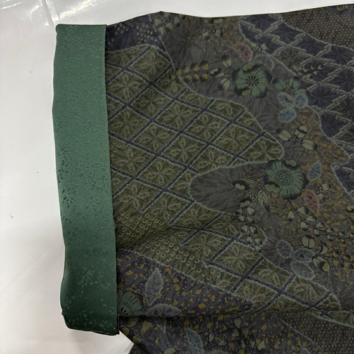 【美品】 小紋 身長151cm 袖長65.5cm M 雙層 紬織織 霞 草花紋紋 灰綠 純蠶絲 秀品級