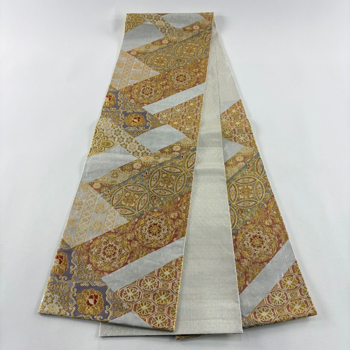 【美品】 袋帶 秀品級 華紋 七寶 金絲 金金箔 銀 六通 純蠶絲
