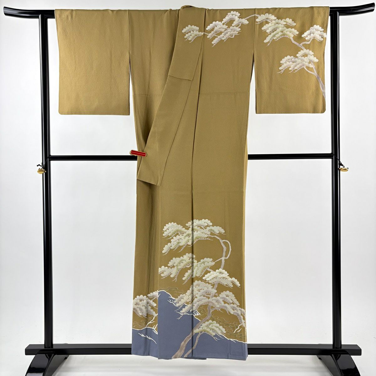 【美品】訪問服 身長156.5cm 袖長65cm M 雙層 洛樂人 有落款 松樹 波 金銀彩 黃土 純蠶絲 逸品級 一つ紋