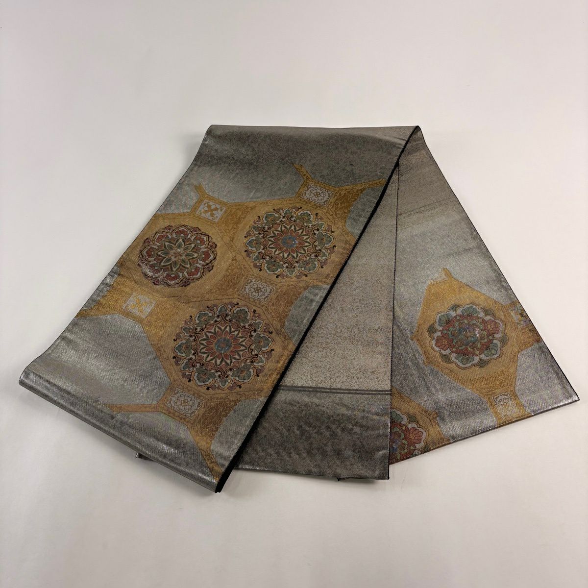 袋帶 名品級 鈴乃屋 蜀江華紋 螺鈿金金箔 金色 大鼓圖案 純蠶絲