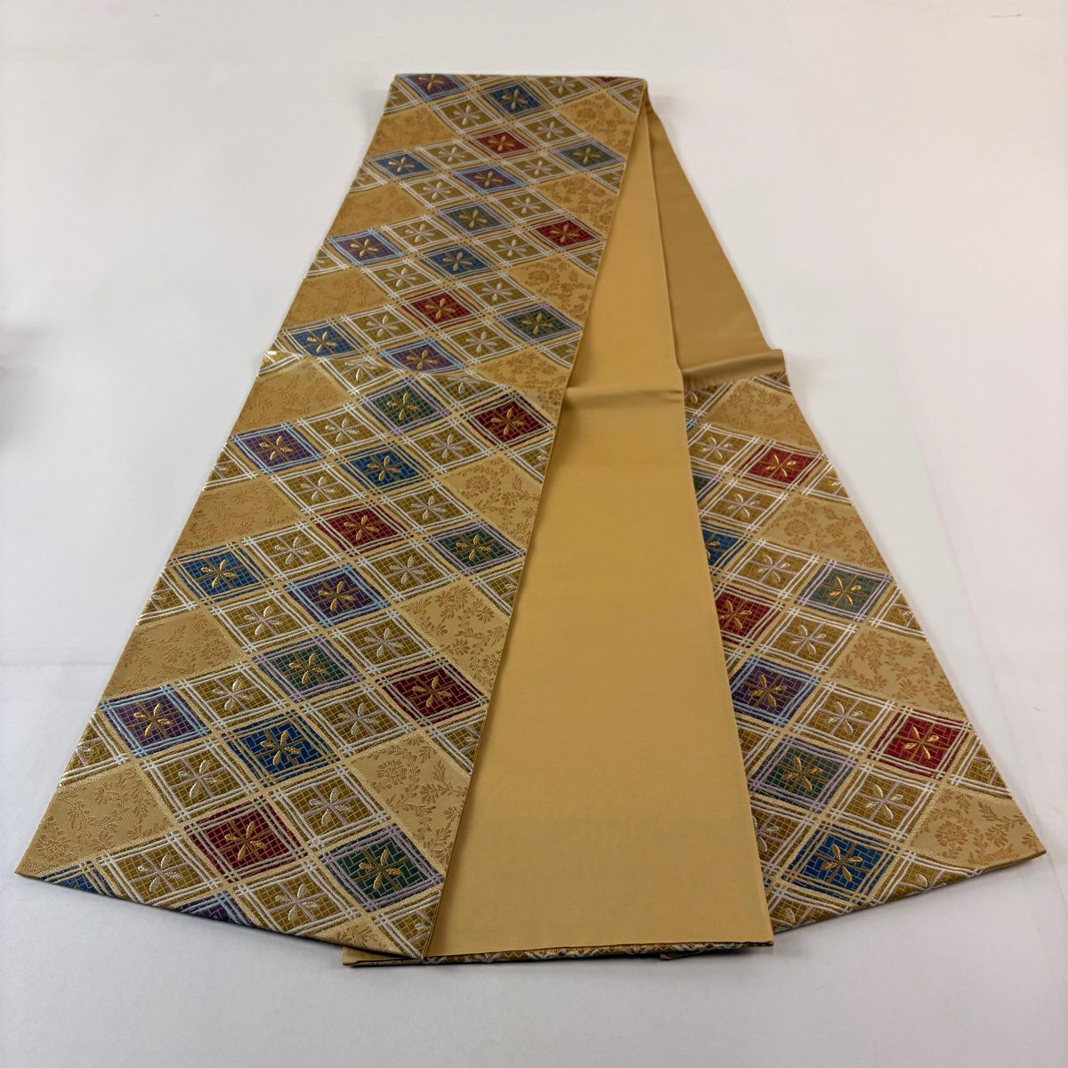 【美品】 袋帶 秀品級 草花紋紋 菱形 金銀彩 黃土色 六通 純蠶絲