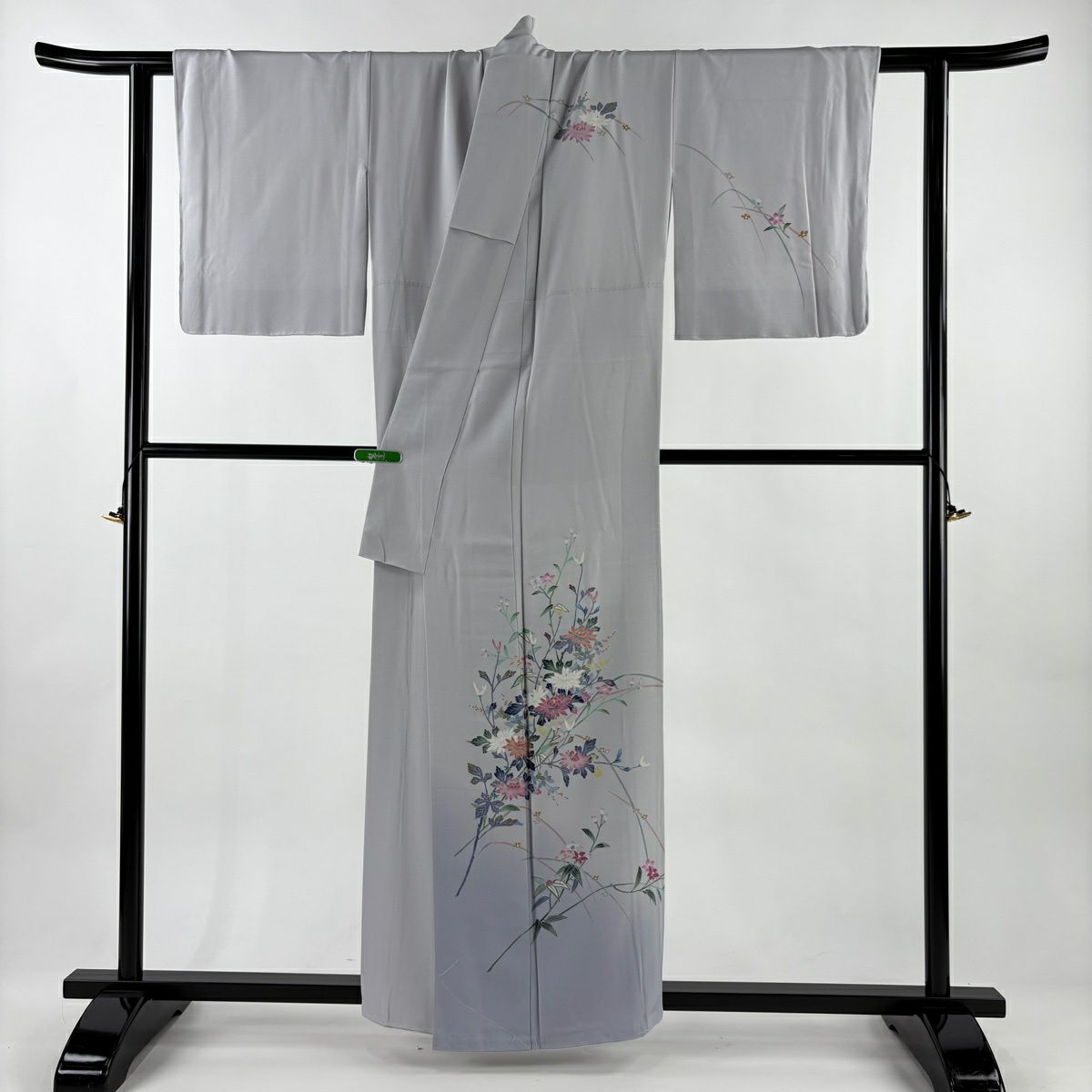 付下 身長158.5cm 袖長64cm M 雙層 岡本幸治 落款あり 菊花 草花紋紋 灰 純蠶絲 逸品級