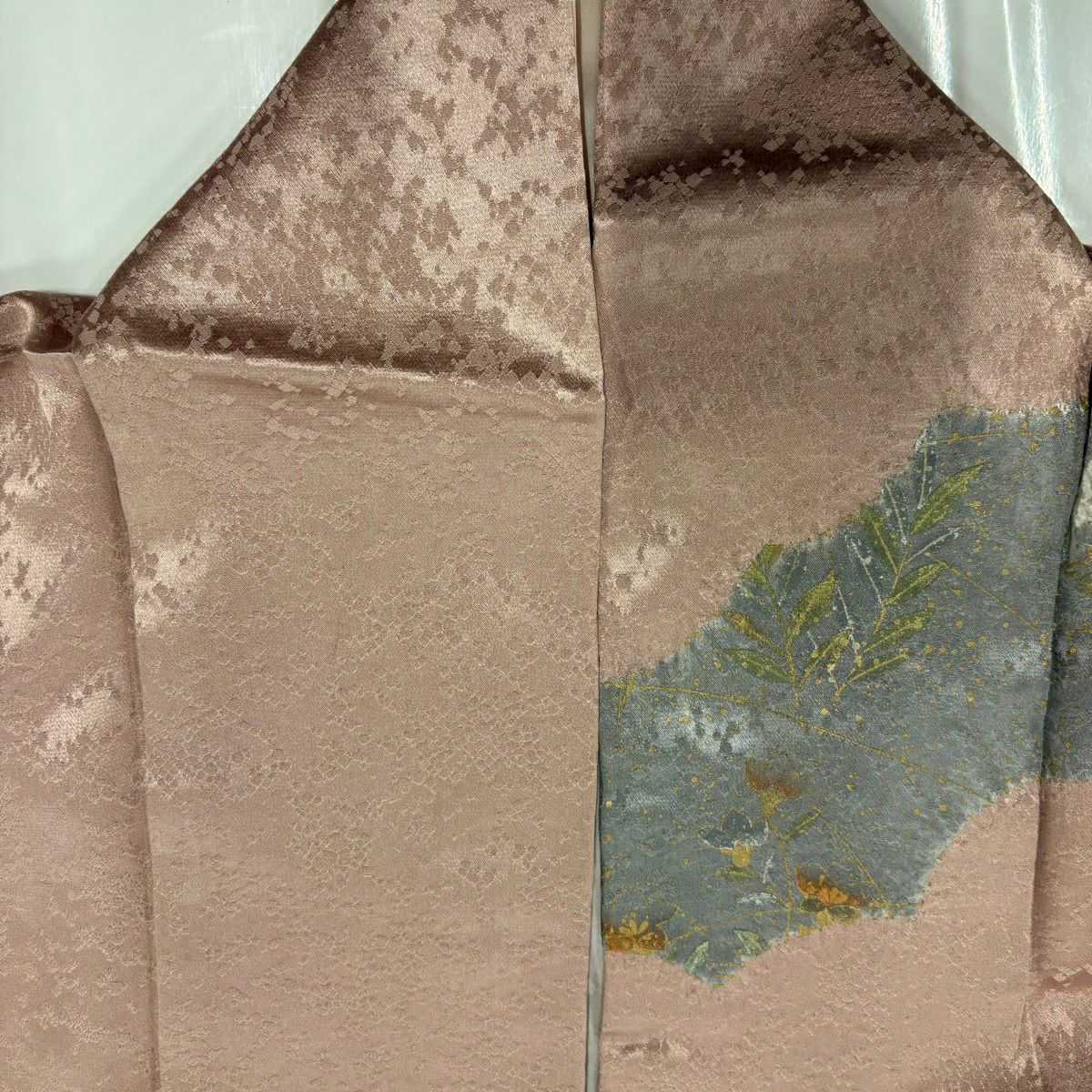 【美品】訪問服 身長163cm 袖長67cm M 雙層 草花紋紋 雲文 金糸刺繡 薄小豆 純蠶絲 秀品級
