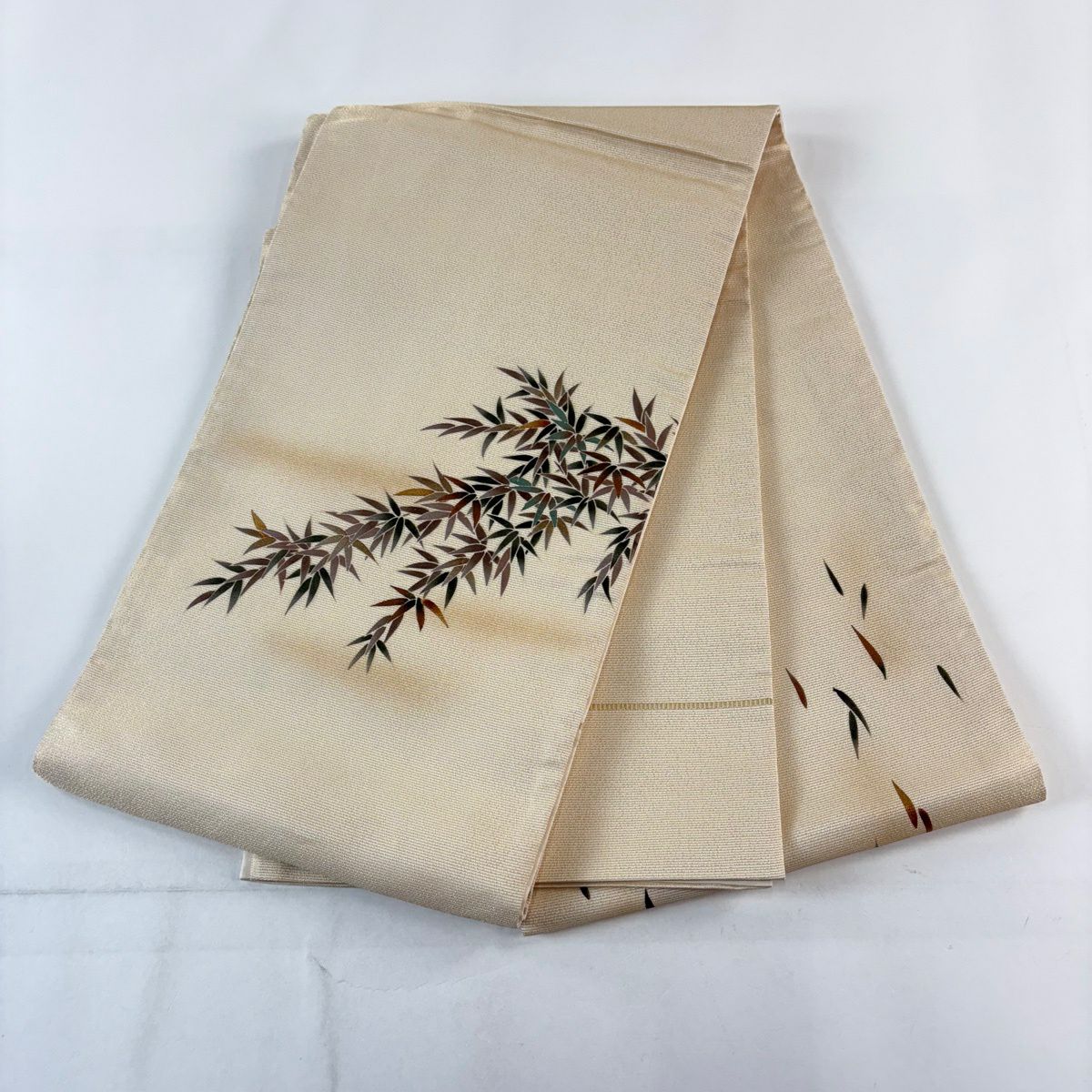 【美品】 袋帶 秀品級 葉 霞 金銀彩 金絲 米色 大鼓圖案 純蠶絲