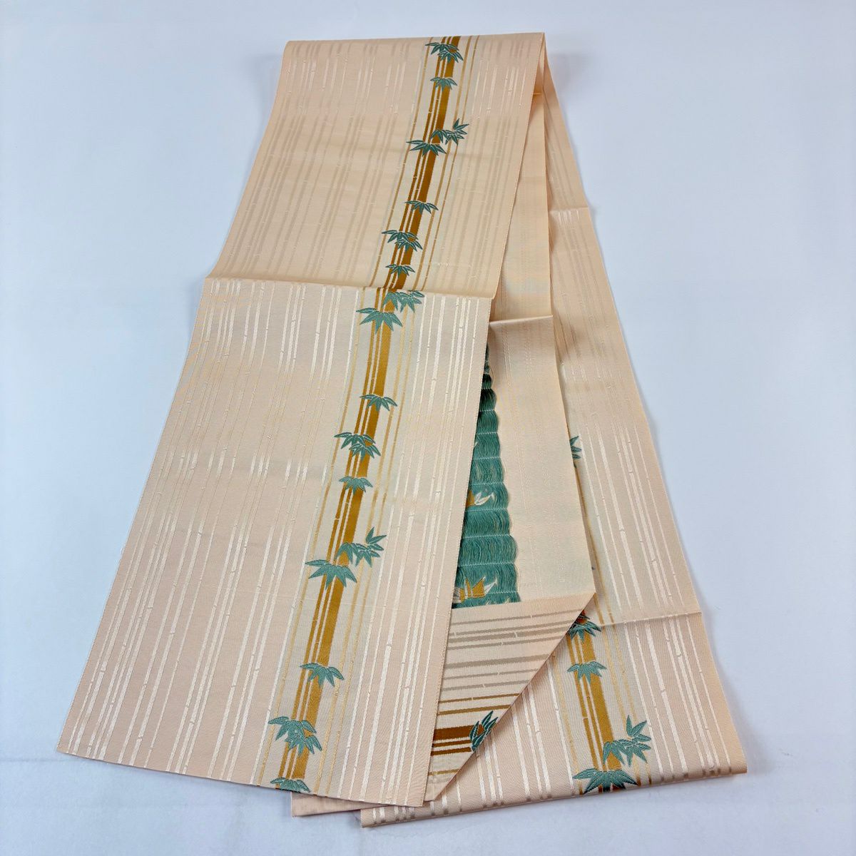 【美品】 名古屋帶 秀品級 八寸名古屋帶 松樹葉仕立 竹子 竹子縞 刺繡 米色 純蠶絲