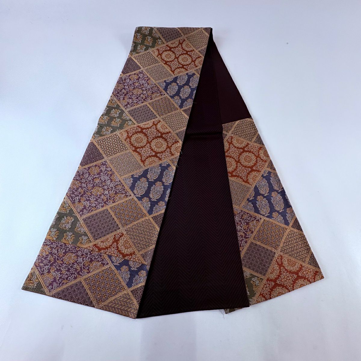 【美品】 袋帶 秀品級 關西仕立 有職紋樣 花兔 金銀彩 茶綠 六通 純蠶絲